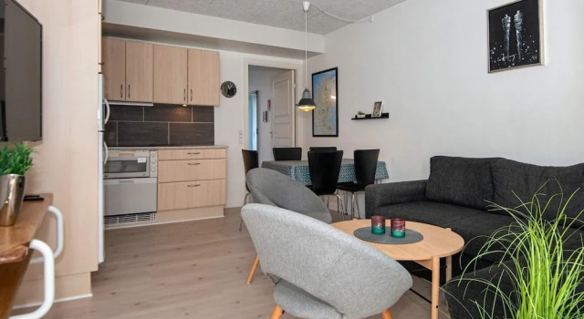 8 Person Holiday Home on a Holiday Park in Ringkobing, Rezervasyon Daire Hennebjerg daireler, Daire