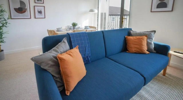Апартаменты Rowsby Court - Stylish Apartment with Private Parking