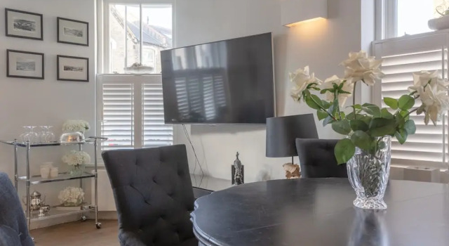 2 Bedroom Hammersmith House, Забронировать Дом для отпуска Виллы Большого Лондона, Вилла