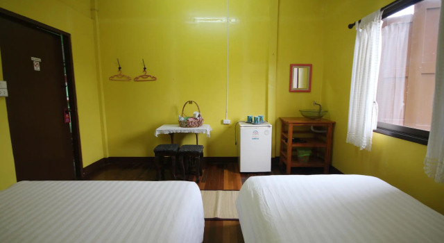 Baan Bua Homestay - Hostel