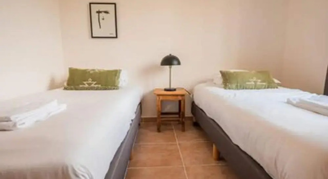Вилла Deluxe Spacious and Modern Villa With Large Garden and BBQ Area