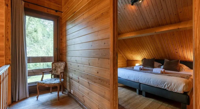 Huswell - Tranquil Retreat Cozy Chalet in the Heart of Urse, Rezerwuj Chalet Hotele w Bruksela z parkingiem, Parking