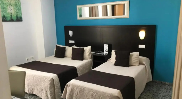 Трёхместный номер Standard Hotel de Los Faroles