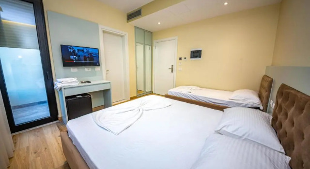 Трёхместный номер Standard с балконом Hotel Bella Vista