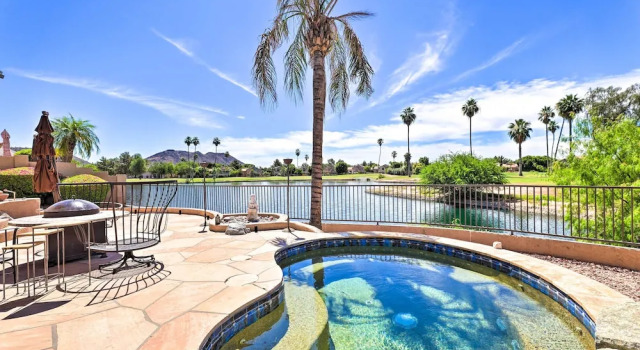 Коттедж с 3 комнатами Spa, Furnished Patio: Upscale Phoenix Oasis!
