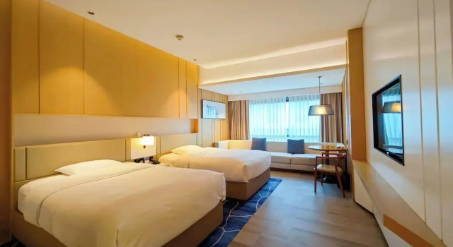 Четырёхместный номер Deluxe с видом на город Courtyard by Marriott Xiamen