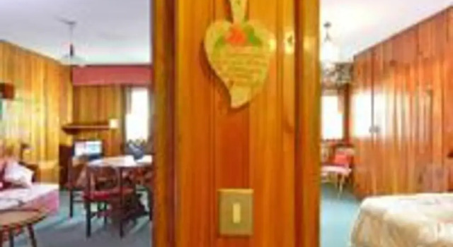 Cosy Apartment at Cervinia - Breuil, Italy, Забронировать Апартаменты/квартира Отели Брей-Червиния с парковкой, рядом с Лыжный подъемник Червиния, Парковка