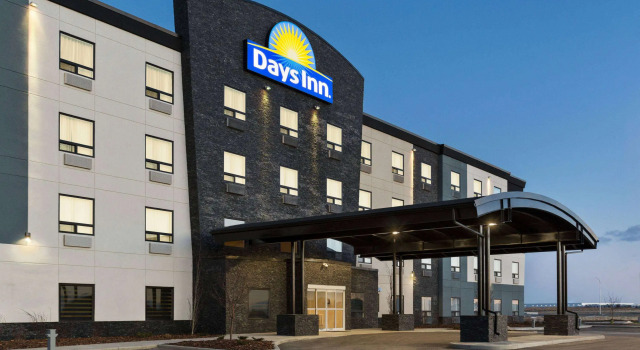 Days Inn by Wyndham Calgary North Balzac, Prenota Hotel Hotel e alloggi a Airdrie, Hotel