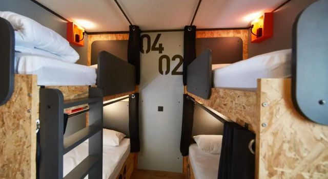 Четырёхместный номер Standard Moontain Hostel
