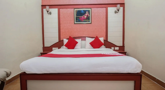 OYO 15425 Hotel Royal Heritage, Rezervovat Hotel Džajpur 