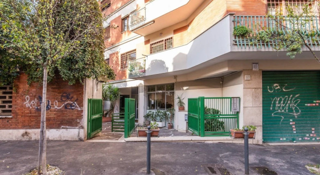 Ml Apartment - Ardesia Terrace Colosseo - 2bdr, Забронировать Апартаменты/квартира Апартаменты Рима, рядом с Piazza San Giovanni in Laterano, Апартаменты/квартира