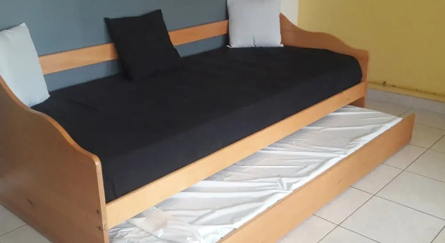 Cosy Cottage in Sauze-vaussais With Shared Pool, Забронировать Дом для отпуска Созе-Воссе 