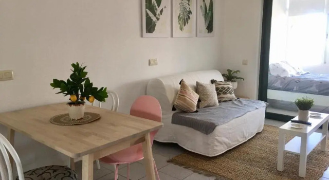 Апартаменты Luxury estudio en Playa Roca a primera linea del mar
