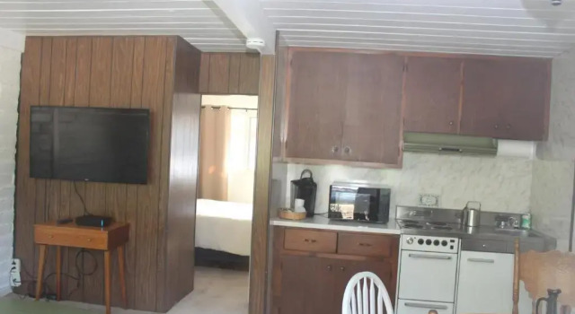 Полулюкс Deluxe Little European Lodge