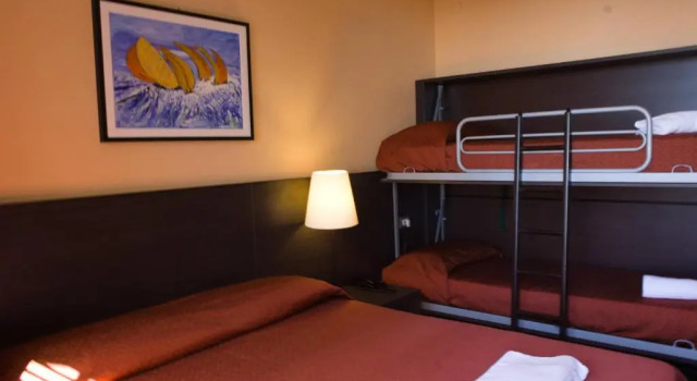 Четырёхместный номер Standard Hotel Palace