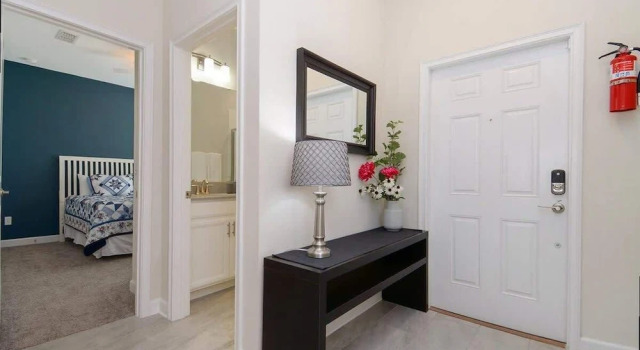 Bright 4Bd With Pool Resort Perks Near Disney, Rezerwuj Ośrodek wypoczynkowy Kissimmee Kissimmee