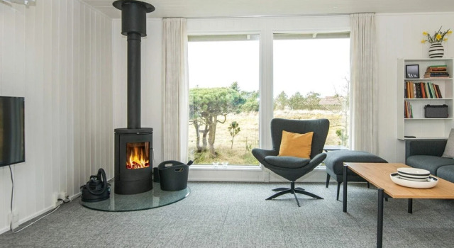 Sunlit Holiday Home in Fanø With Terrace, Book Hotel 3-Star Hotels in Fano, 3*