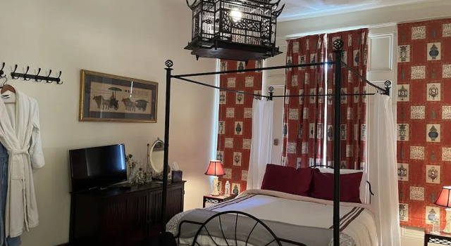 The Happy House, Забронировать Отель «постель и завтрак» Отели Нового Орлеана 5 звезд, рядом с Французский рынок, 5*