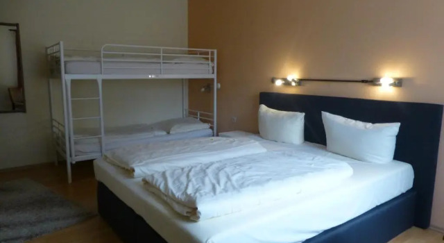 Hotel Tanneneck, Забронировать Отель Бад-Брамштедт Segeberg