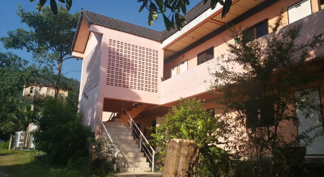 Номер Standard The 99 Inn Hotel