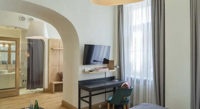Полулюкс Dome Hotel