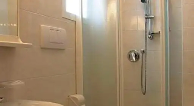 Трёхместный номер Standard с балконом Hotel & Aparthotel Carinthia S