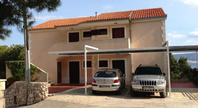Apartments Majda, Buchen Sie Ferienwohnung Hotels in Gespanschaft Split-Dalmatien mit Pool, Schwimmbad