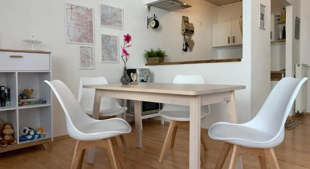 Апартаменты Helle Wohnung in TOP-Lage, Hasselbachplatz - Altstadt, W-LAN, 4 Schlafplätze