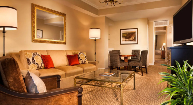 Двухместный люкс c 1 комнатой Omni Royal Orleans Hotel