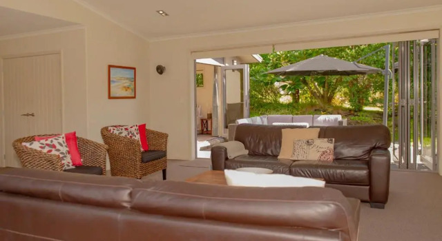 Cooks Getaway - Cooks Beach Holiday Home, Забронировать Отель Кукс-Бич Coromandel Peninsula