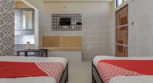 OYO 12984 Hotel Karwees Inn, Rezerwuj Hotel Shamshabad 