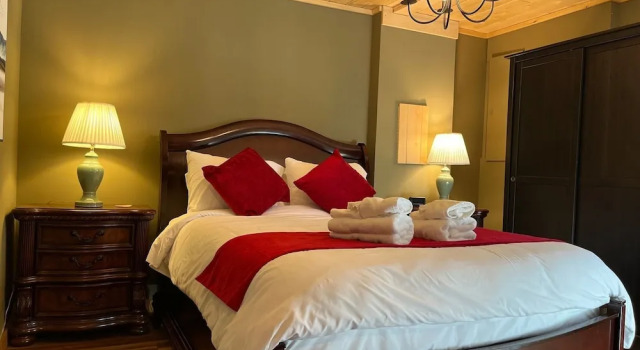 Frigon Suite -Waterfront, Prenota Hotel  