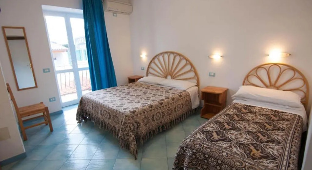 Двухместный номер Standard с балконом Albergo Macrì