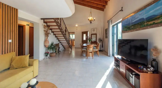 Villa Chloe With Private Pool