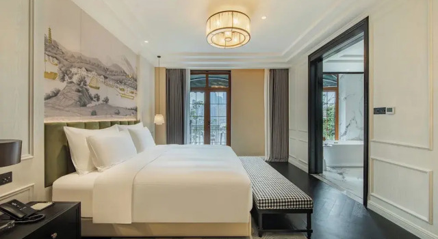 Deluxe Double room with river view Chongqing Manque Mansion