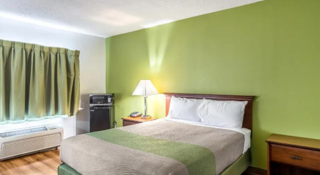 Четырёхместный номер Standard Motel 6 Petersburg, VA - Fort Lee