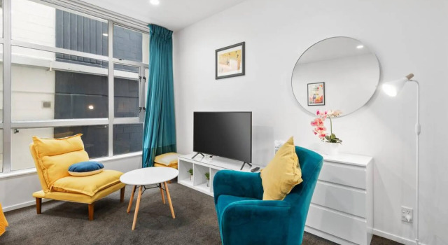 Cosy and central studio
