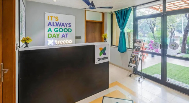 Treebo Executive Suites, Book Hotel Hoteller i Gandhinagar med parkering, Parkering