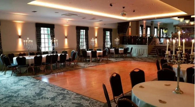 The Parkville Hotel, Забронировать Отель Гамильтон Ланаркшир