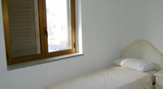 Caulonia, 2 bed 1st Floor Apartment Close To Beach, Book Apartment Caulonia Calabria