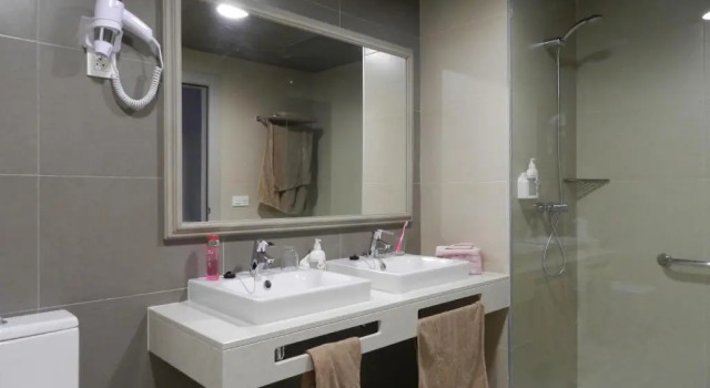 Полулюкс Hotel HD Beach Resort & SPA