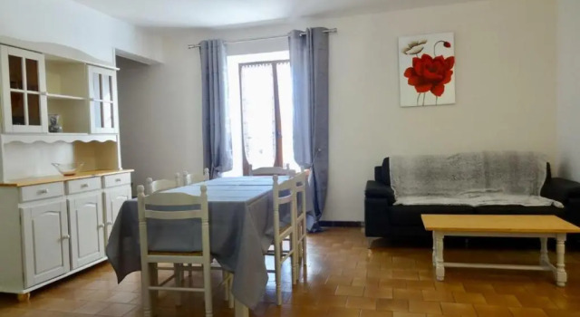 Gîte Domme, 3 pièces, 4 personnes - FR-1-616-62, Rezerwuj Hotel Domme Dodogne Valley