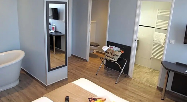 Номер Comfort Hôtel de la Plage