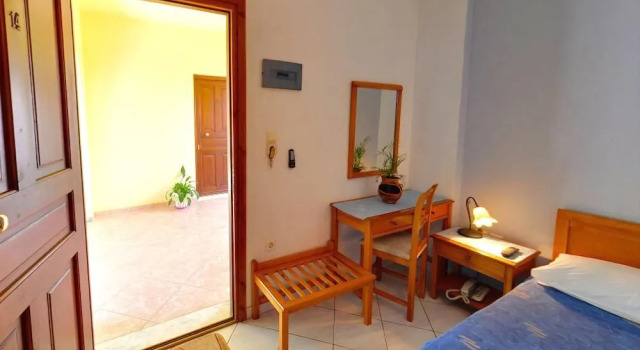Galissas Studios, Prenota Hotel Galissas Syros