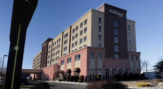 Hotel Executive Suites, Забронировать Отель Картерет North Jersey