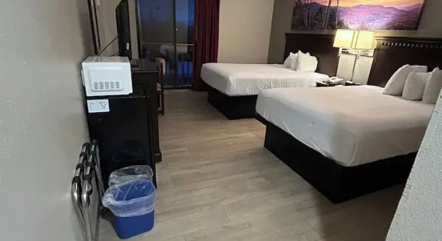Четырёхместный номер Standard Park Inn