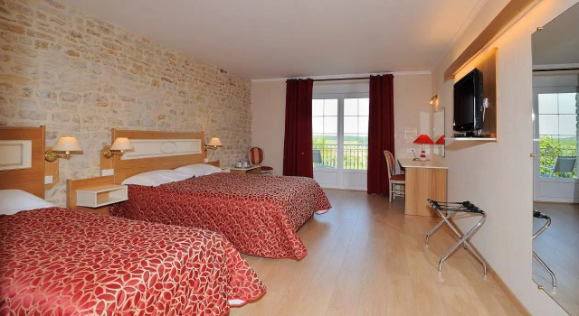 Номер Standard Hôtel Restaurant & Spa LE VAL MORET
