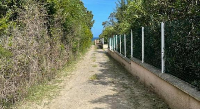 House for 6 people in Santa Lucia di Moriani, Rezerwuj Hotel Hotele w Korsyka z parkingiem, Parking