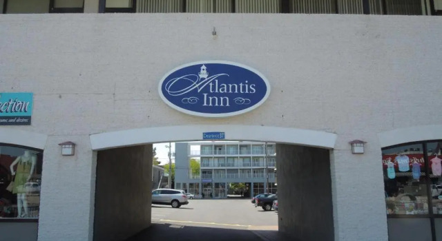 Atlantis Inn, Забронировать Отель Отели Рехобот-Бич с парковкой, рядом с Rehoboth Railroad Station, Парковка