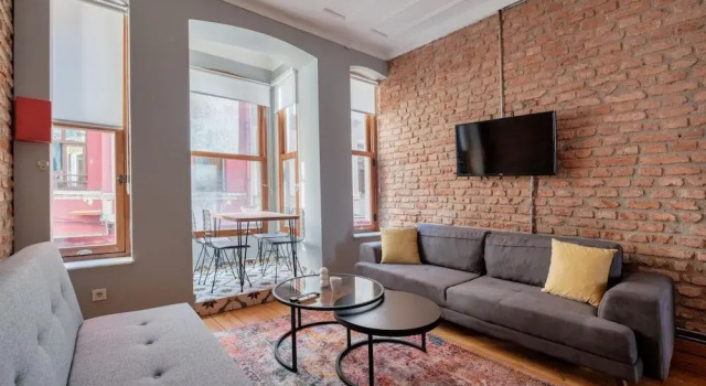 Rustic Stone Flat 5 min to Taksim Square, Забронировать Апартаменты/квартира Апартаменты Стамбула, рядом с Улица Истикляль, Апартаменты/квартира